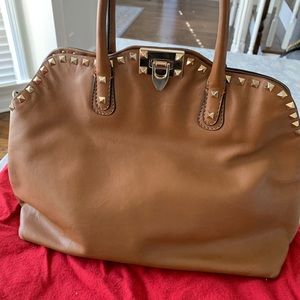 Authentic Valentino rockstud handbag